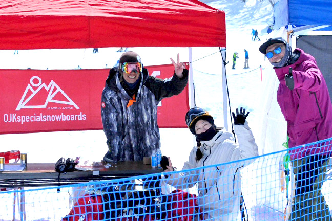 OJK所属　プロスノーボーダー